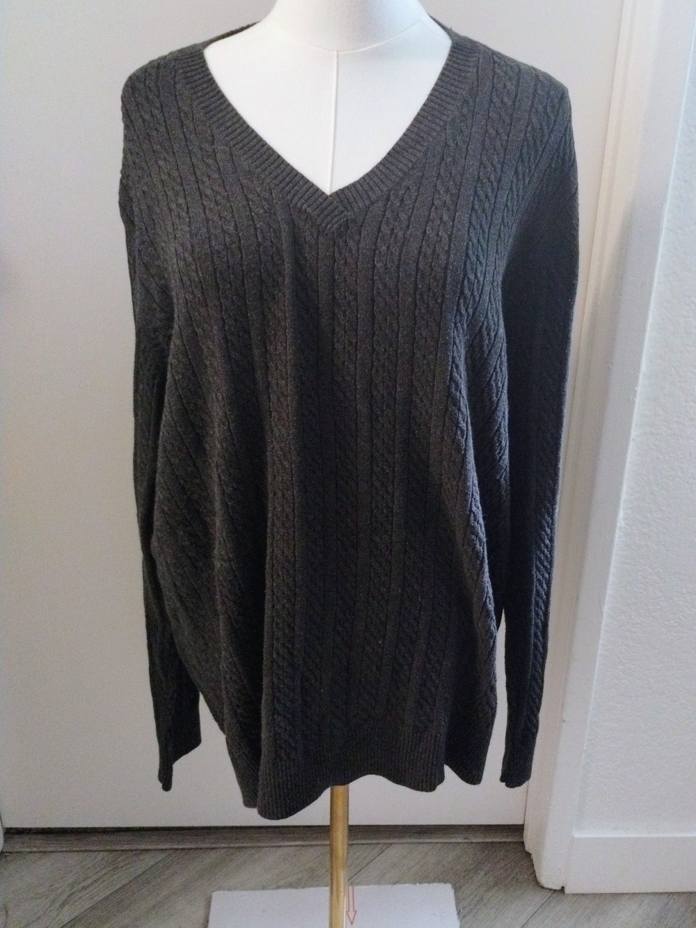 Croft & Barrow Men's V-Neck Cable Knit Sweater - Dark Charcoal